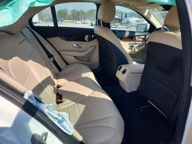2021 Mercedes-Benz C300