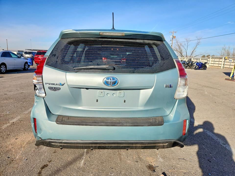 2016 Toyota Prius v Three