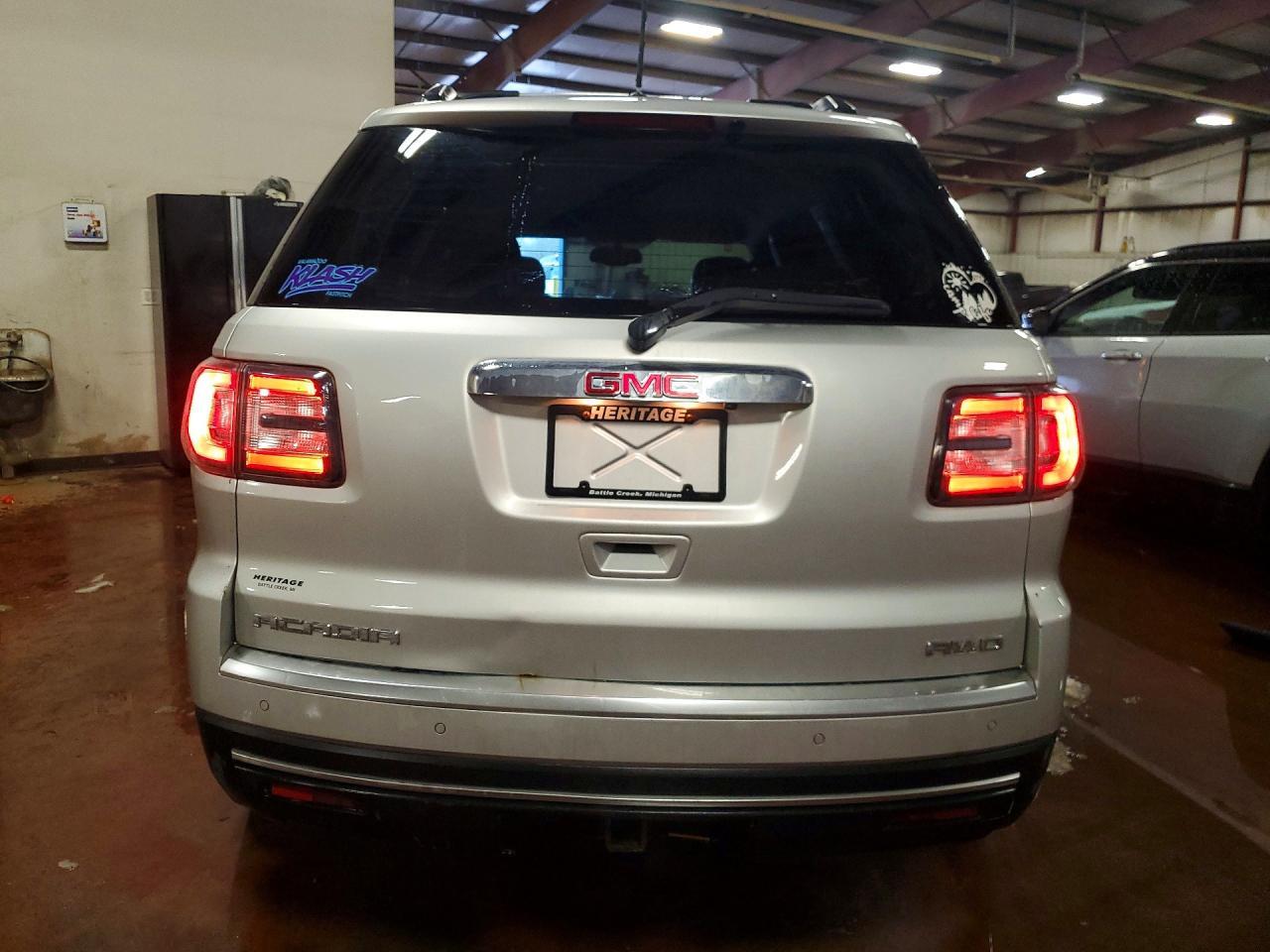 2016 GMC Acadia sle