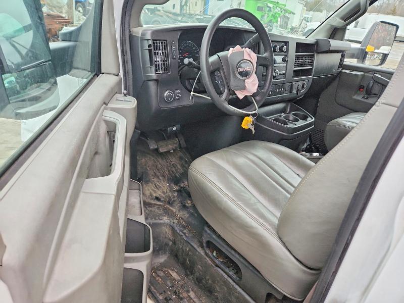 2021 GMC Savana BOX Truck