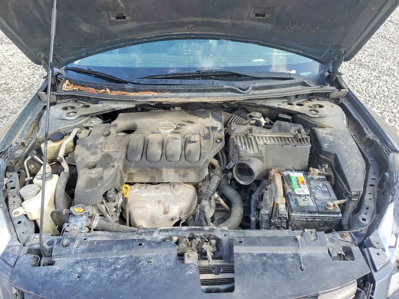 2010 Niss Altima 2.5