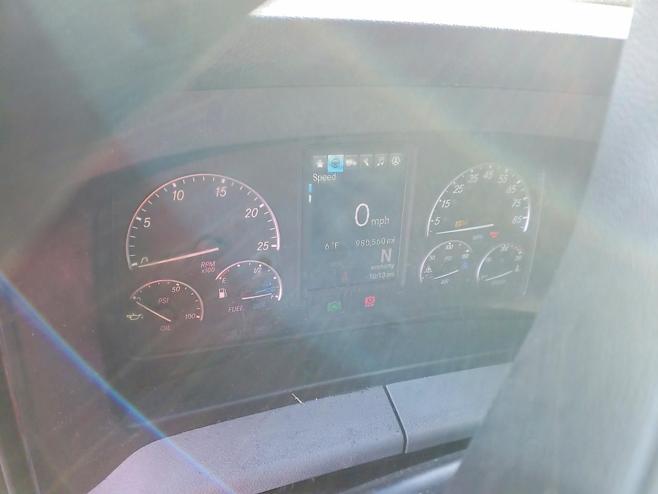 2019 Freightliner Cascadia 126 Semi Truck