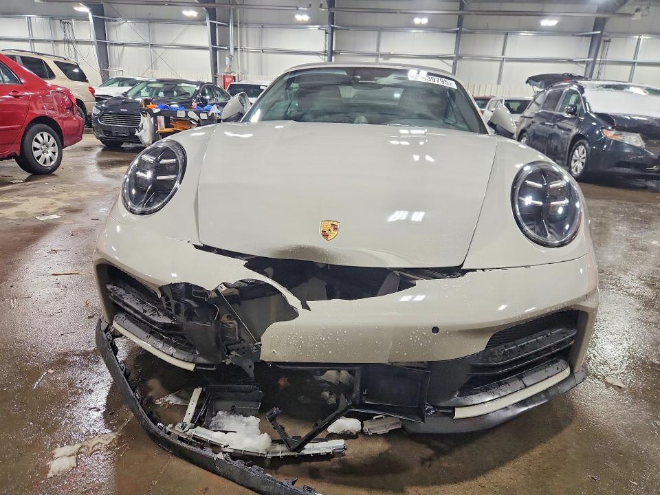 2025 Porsche 911 Carrera