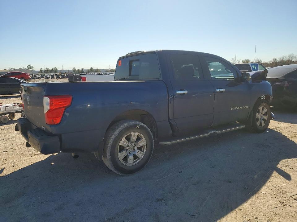 2018 Nissan Titan SV