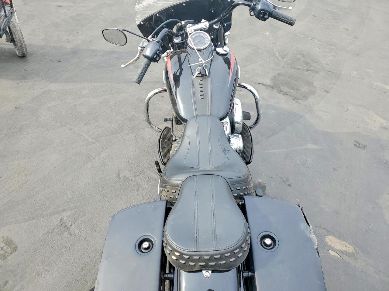 2025 Harley-Davidson Flhc