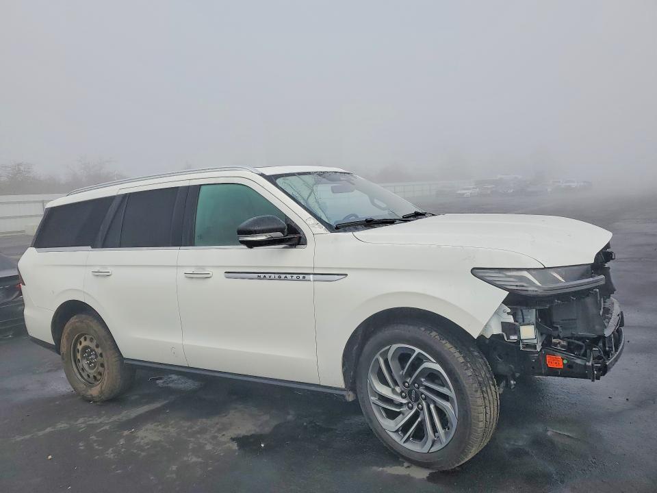 2025 Lincoln Navigator Reserve