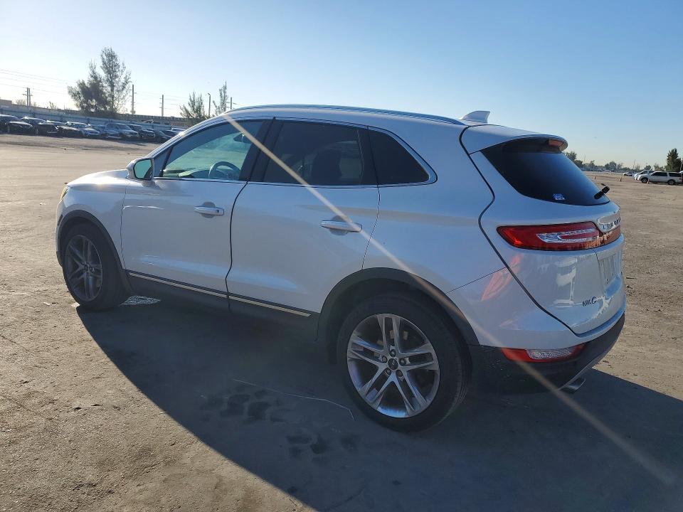 2015 Lincoln Townhouse MKC