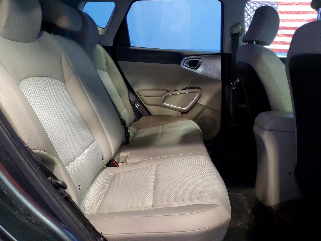 2021 KIA Soul lx