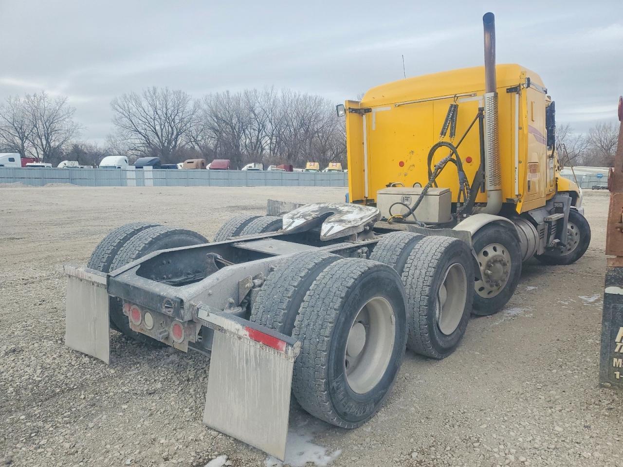 2018 Mack CXU613 Semi Truck