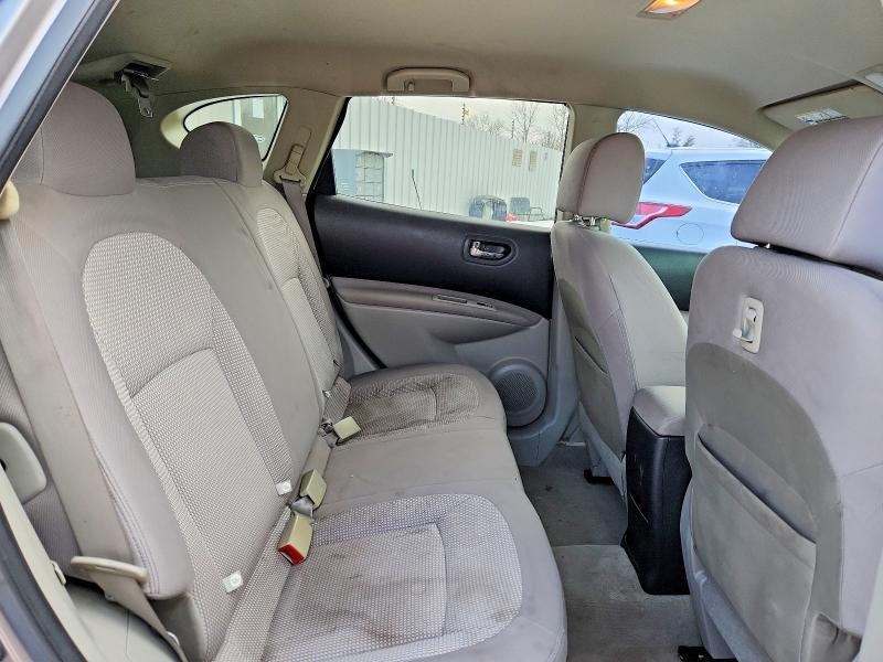 2010 Nissan Rogue s