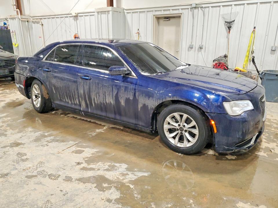 2016 Chrysler 300 Limited