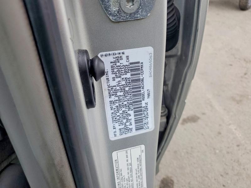 2002 Toyota Camry le