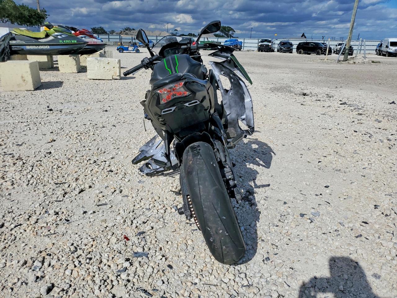 2024 Kawasaki EX650 R