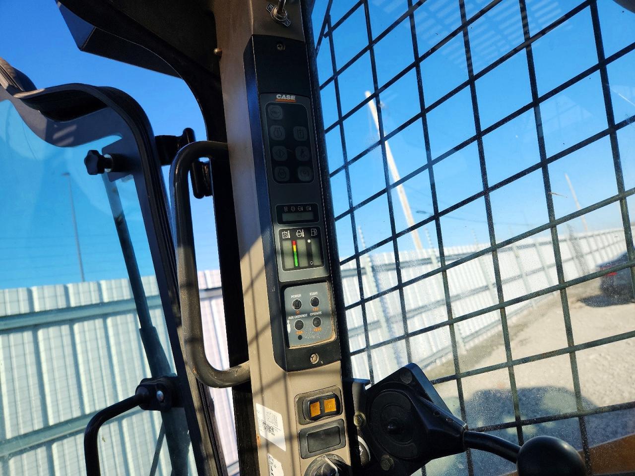 2011 Case Skid Steer TR270