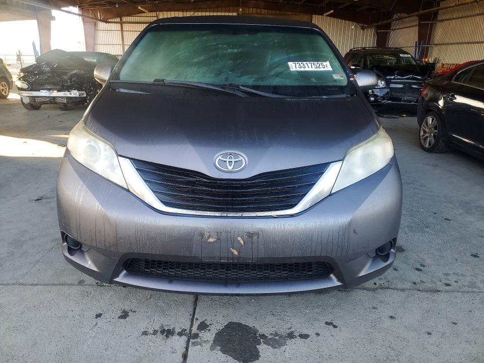 2011 Toyota Sienna Base