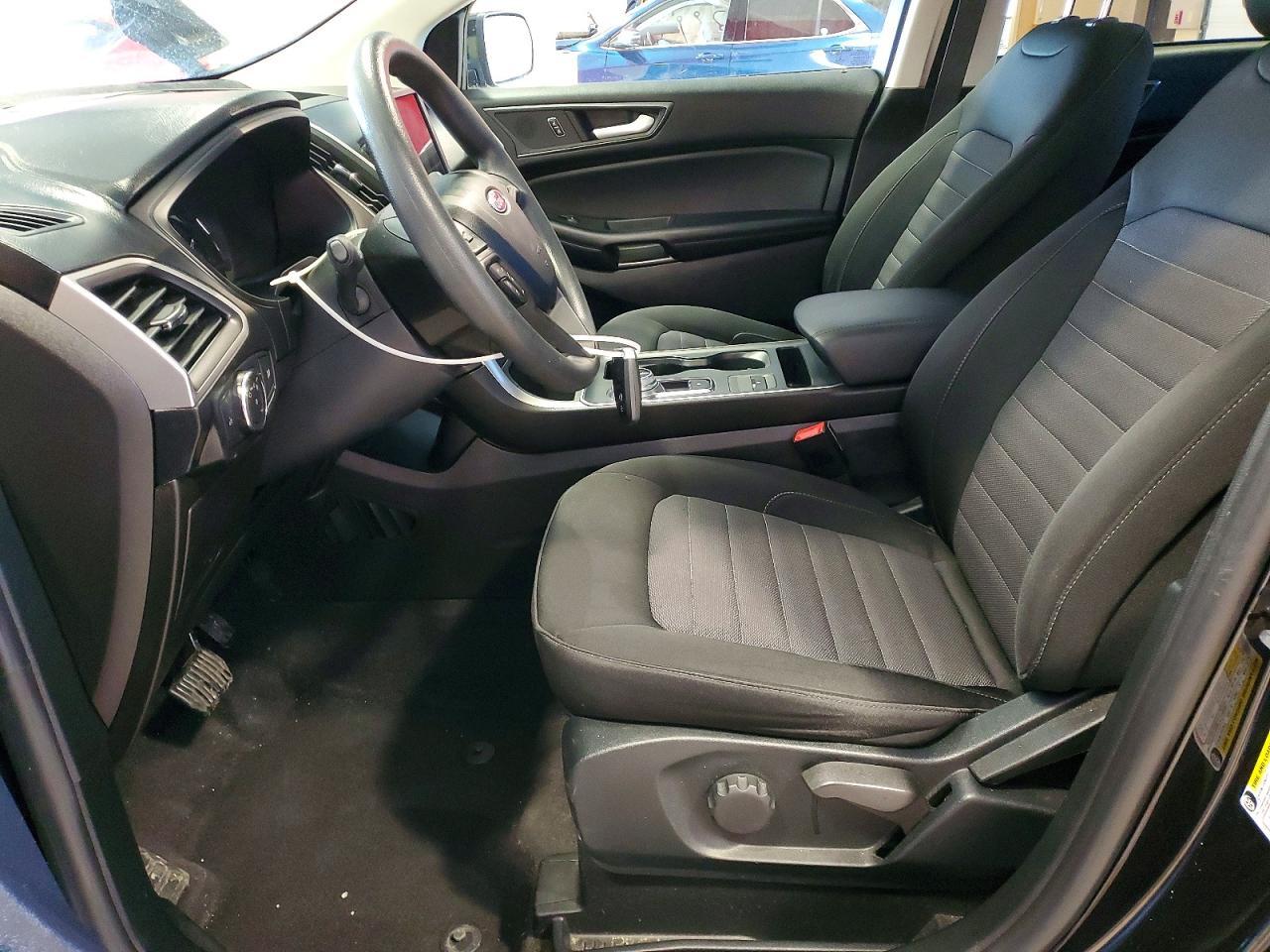 2022 Ford Edge se