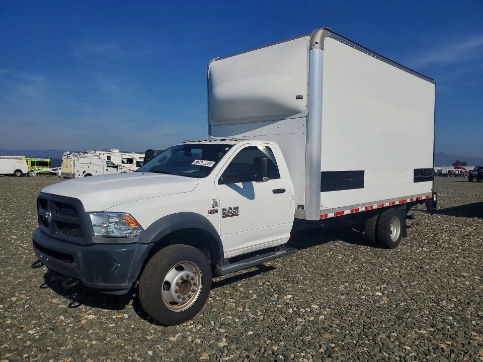 2017 Dodge Ram 5500 box Truck