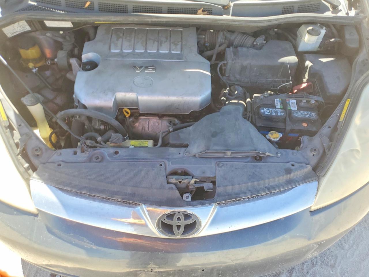 2010 Toyota Sienna xle Limited