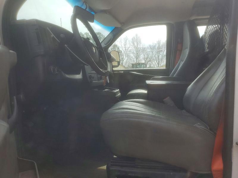 2013 Chev Express G2500