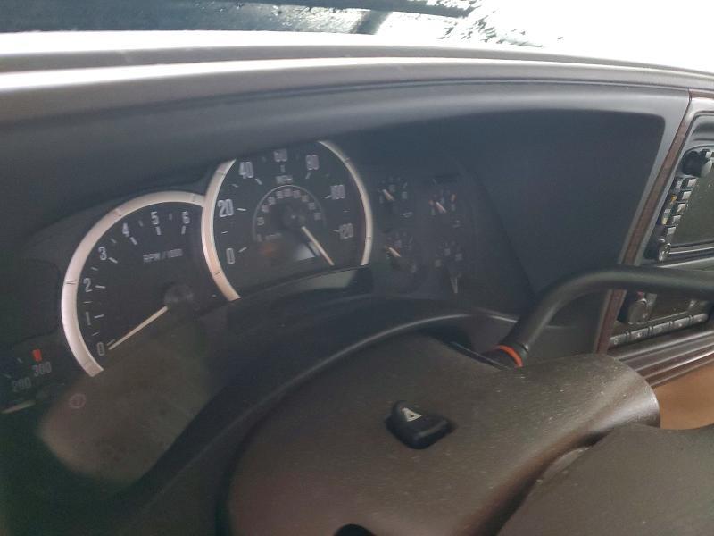 2004 Cadillac Escalade Luxury