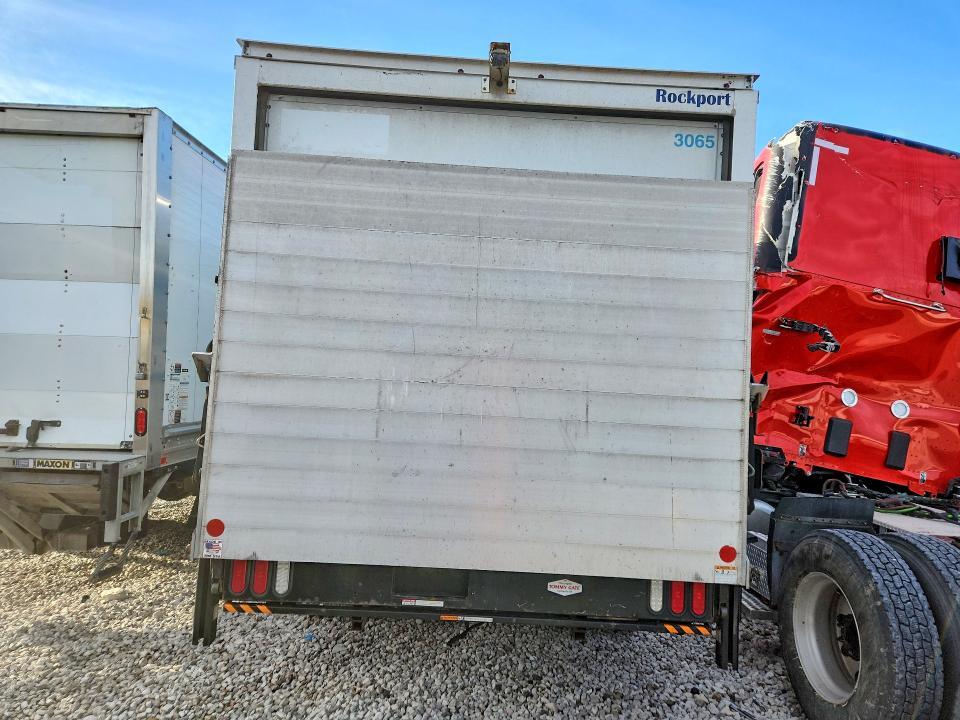 2021 Chevrolet Express BOX Truck