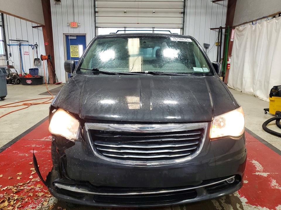 2012 Chrysler Town & Country Touring