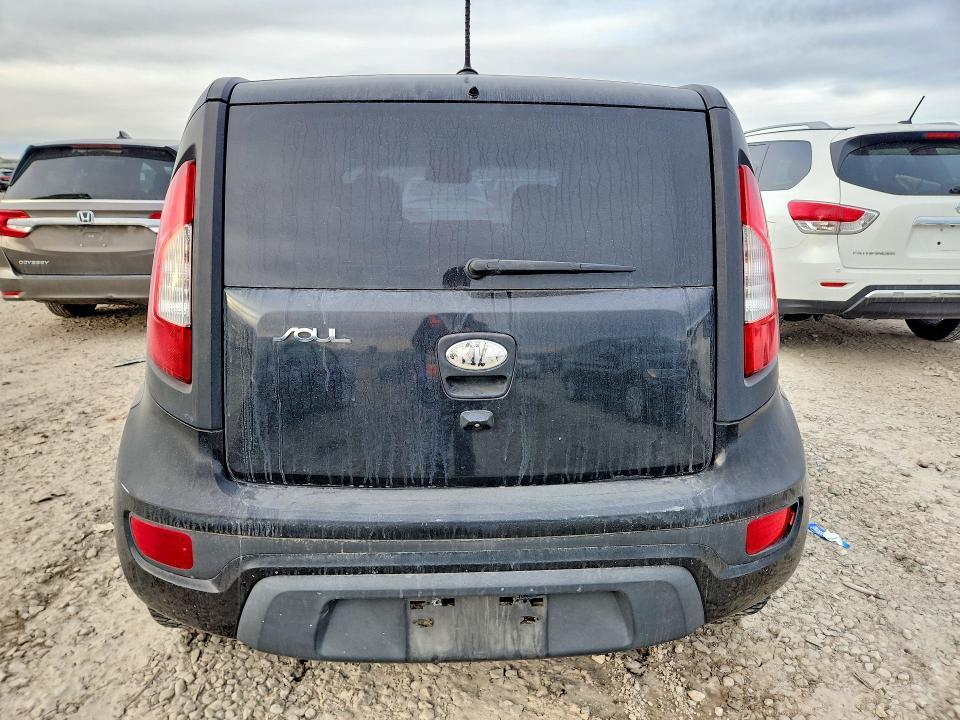 2013 KIA Soul +