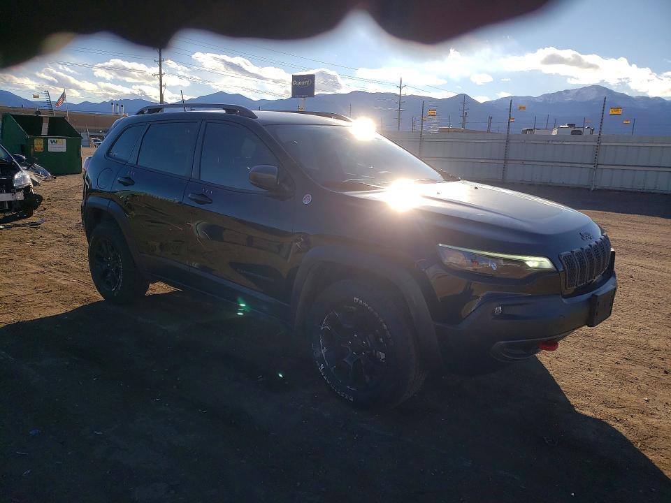 2020 Jeep Cherokee Trailhawk