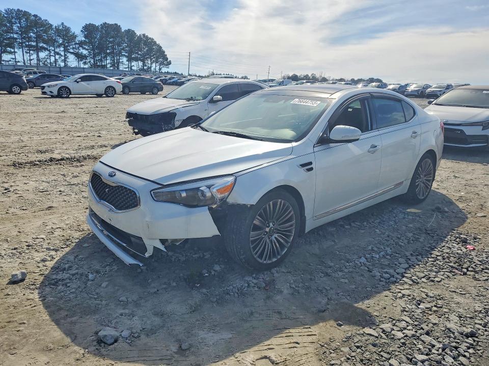 2015 KIA Cadenza Premium