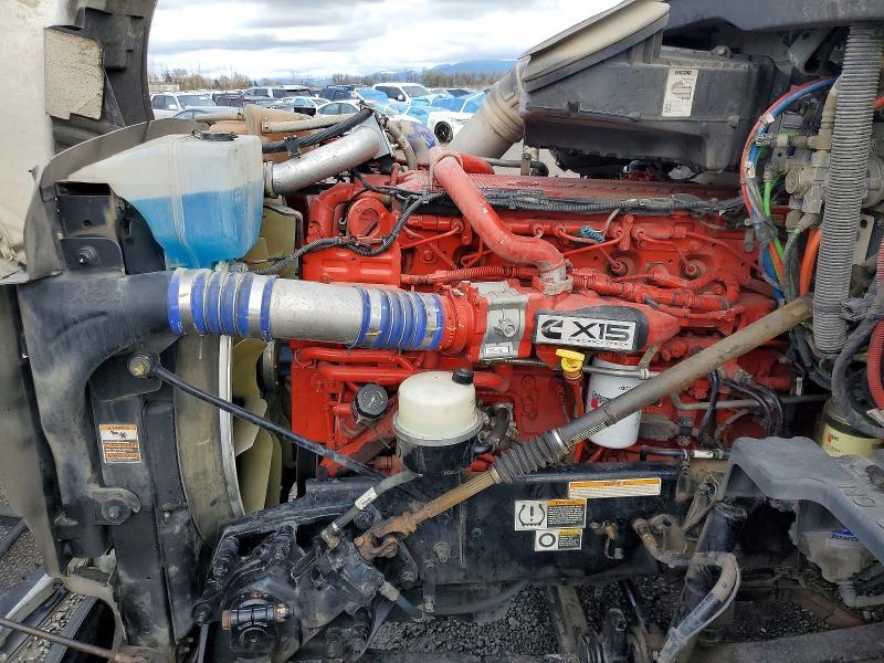2018 Peterbilt 579 Semi Truck