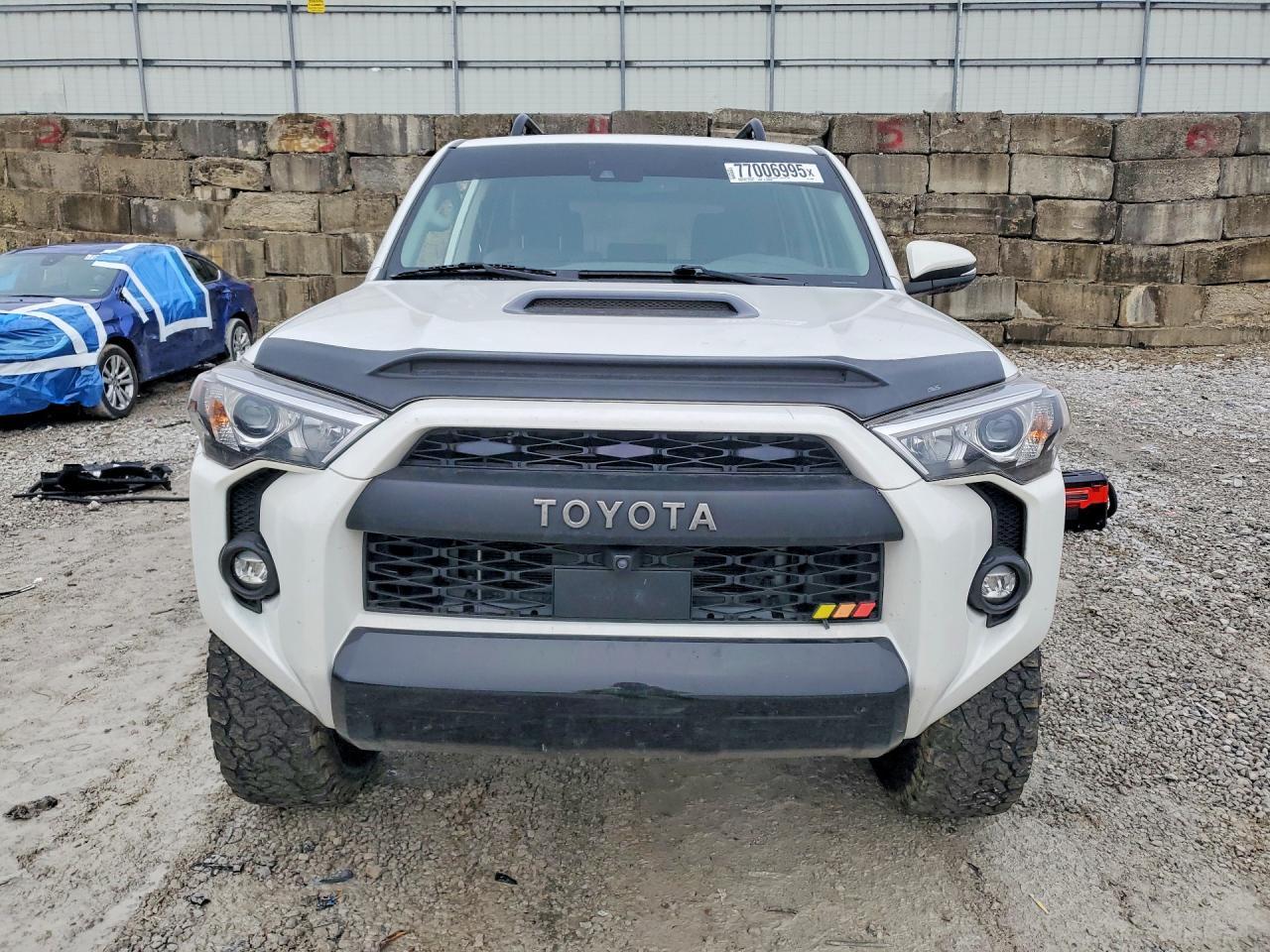 2023 Toyota 4runner se