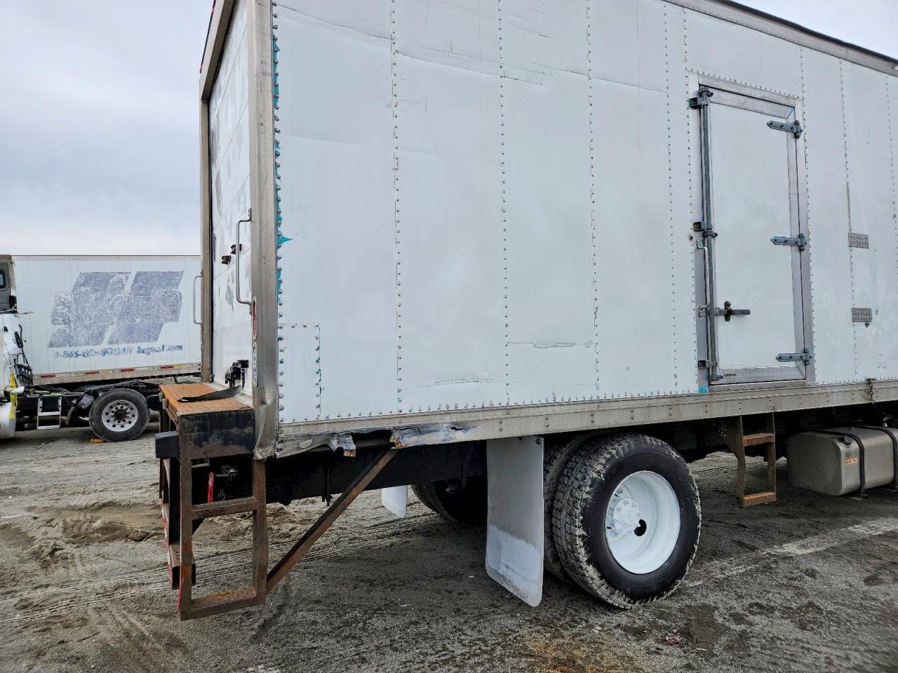 2015 Freightliner Business Class M2 Refrigerated BOX Truck