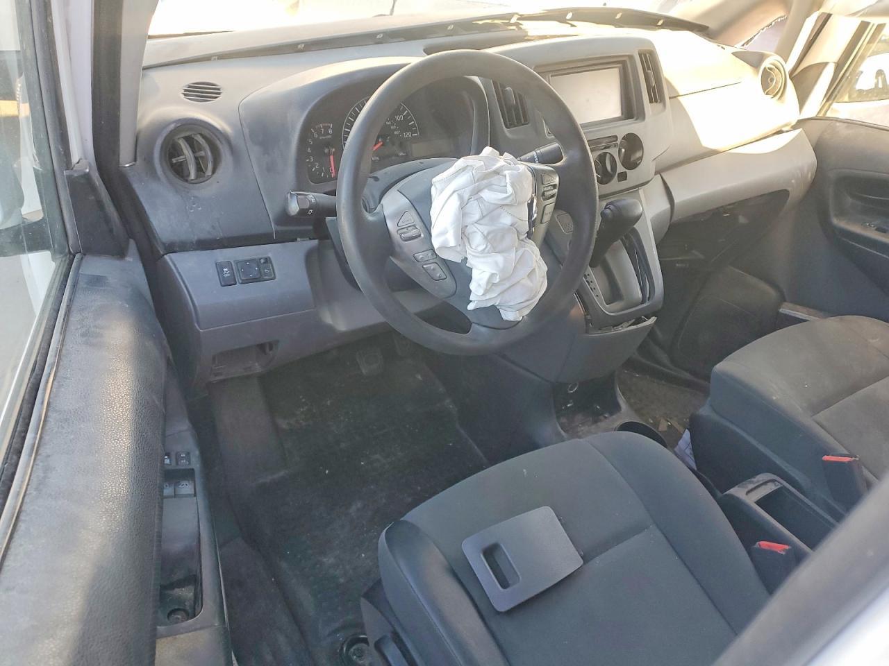 2020 Nissan NV200 SV
