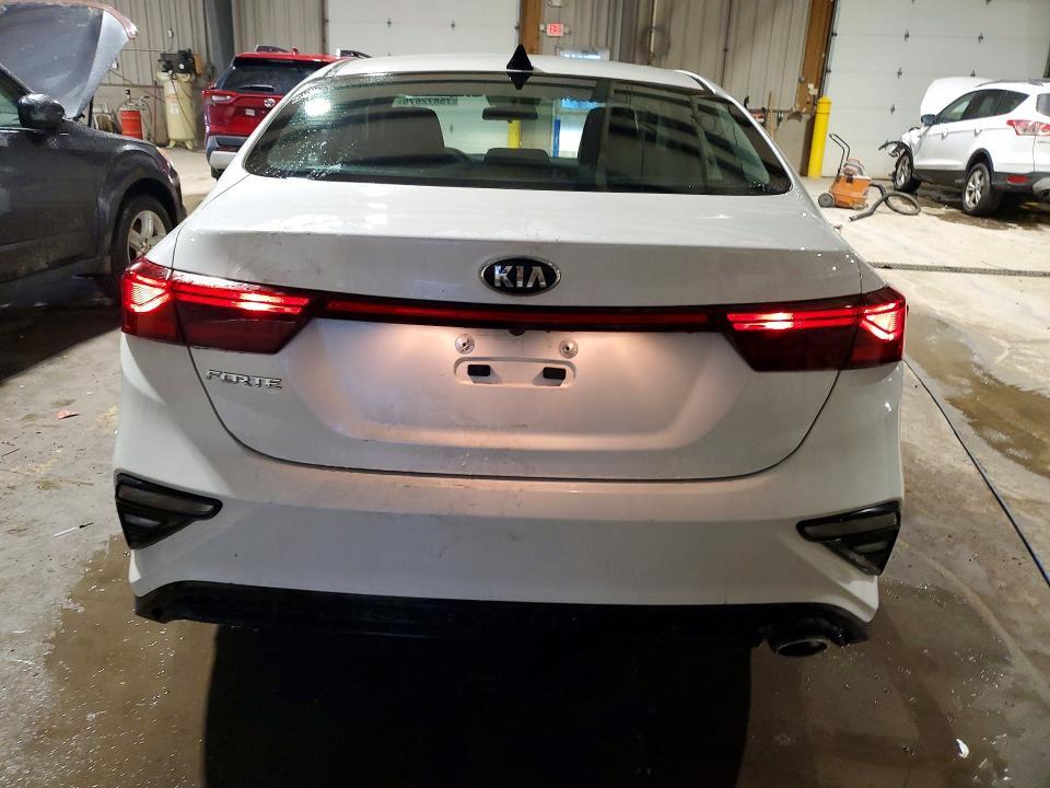2021 KIA Forte fe