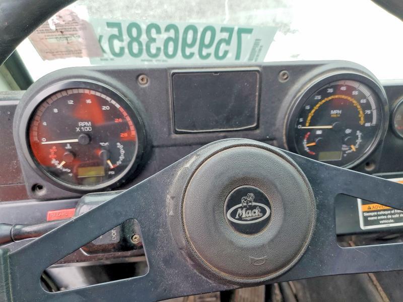 2016 Mack LEU613 Refuse Truck