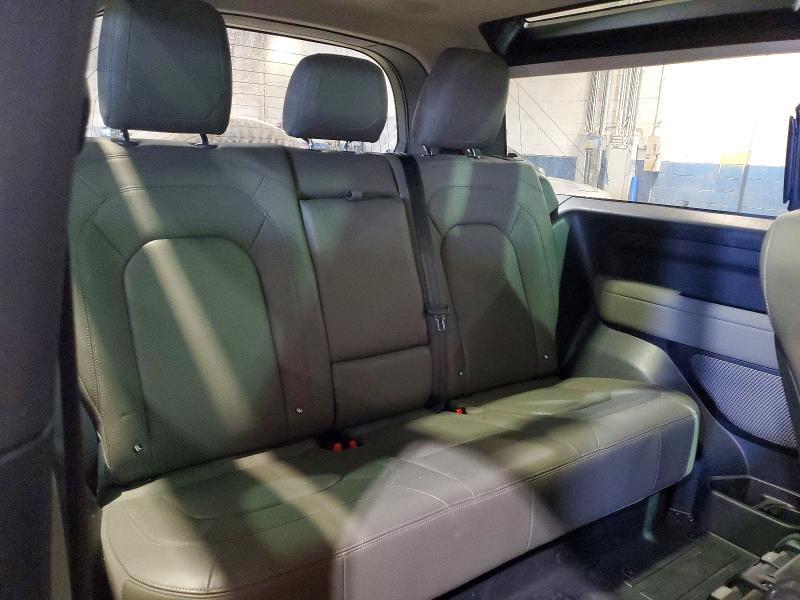 2023 Land Rover Defender 90 se