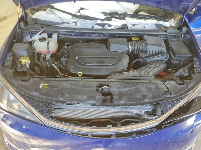 2020 Chrysler Pacifica Touring