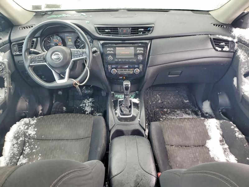 2017 Nissan Rogue sv