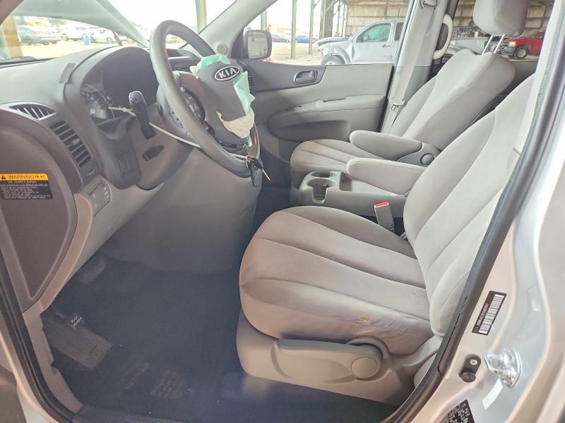 2012 KIA Sedona lx