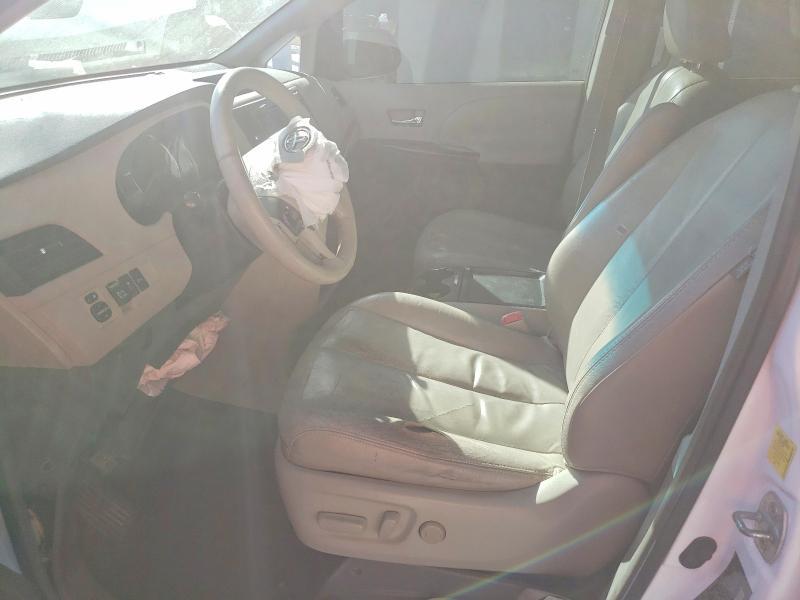 2011 Toyota Sienna xle