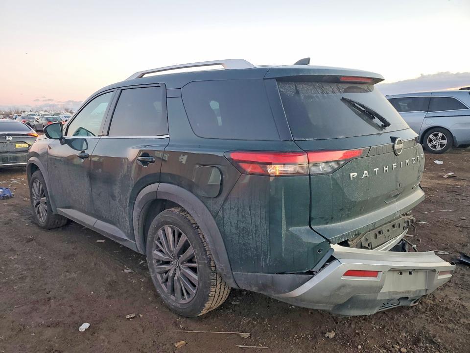 2023 Nissan Pathfinder sl