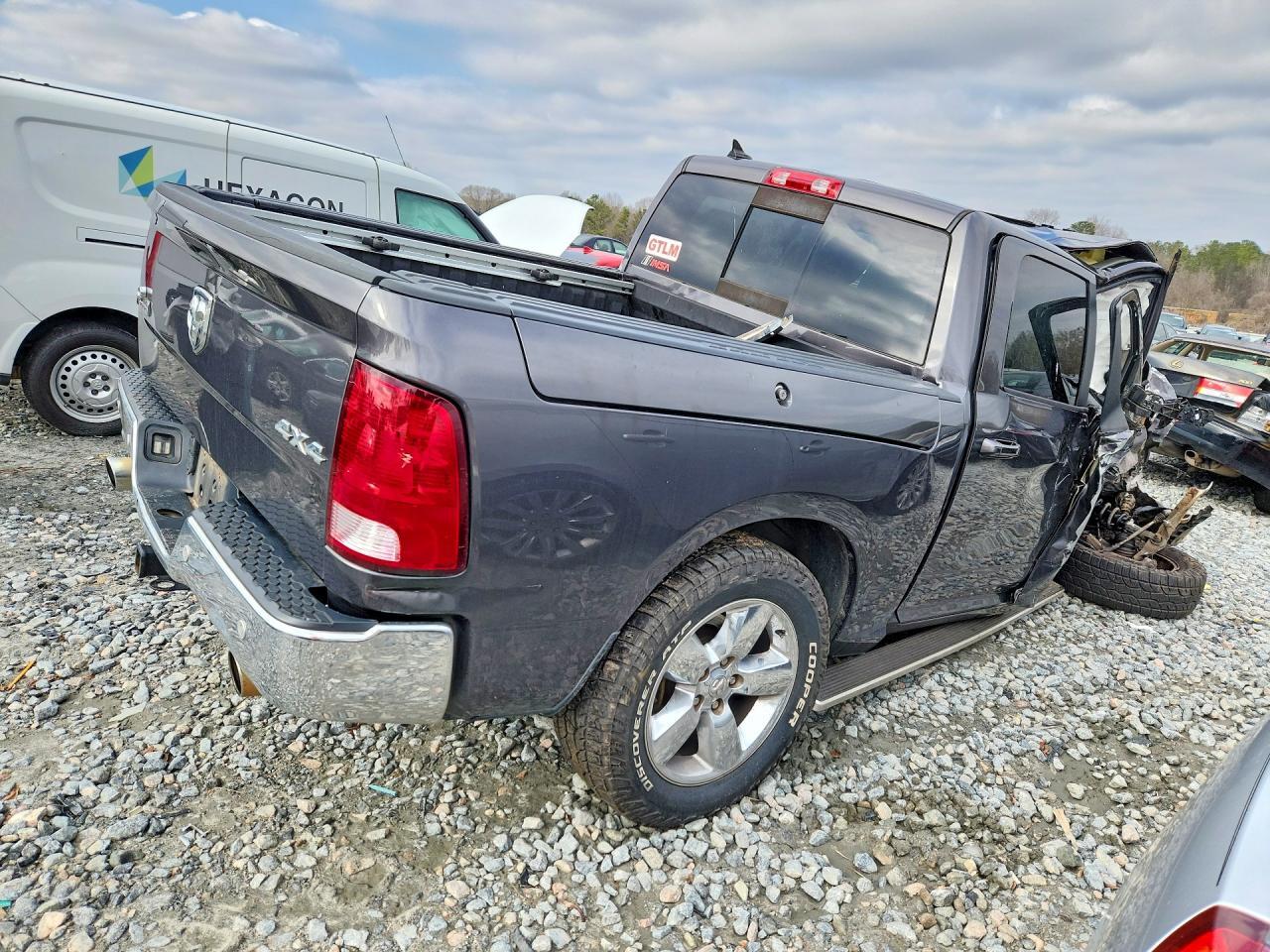 2019 Dodge Ram 1500 Classic slt