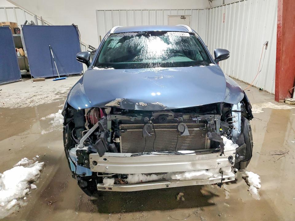 2023 Toyota Venza le