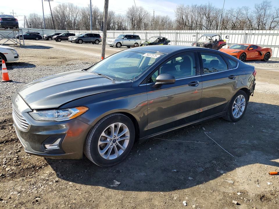 2019 Ford Fusion se