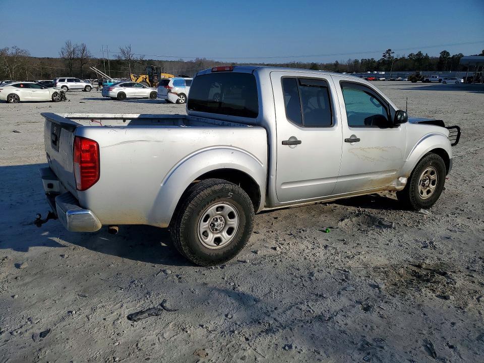 2014 Nissan Frontier s
