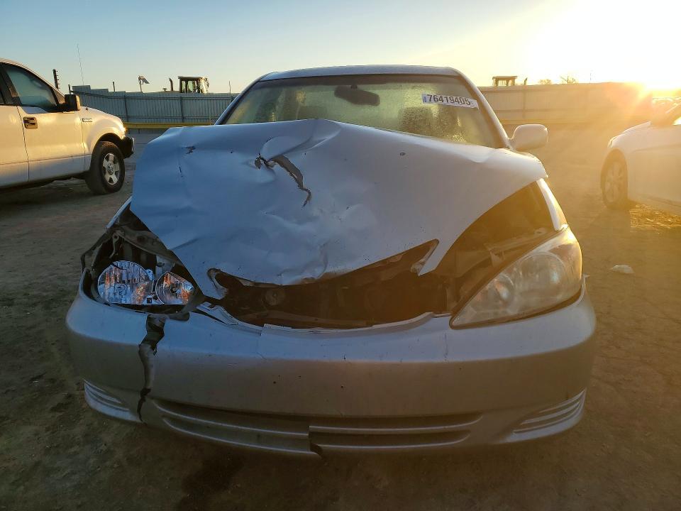 2002 Toyota Camry le