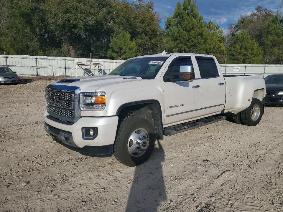 2018 GMC Sierra K3500 Denali