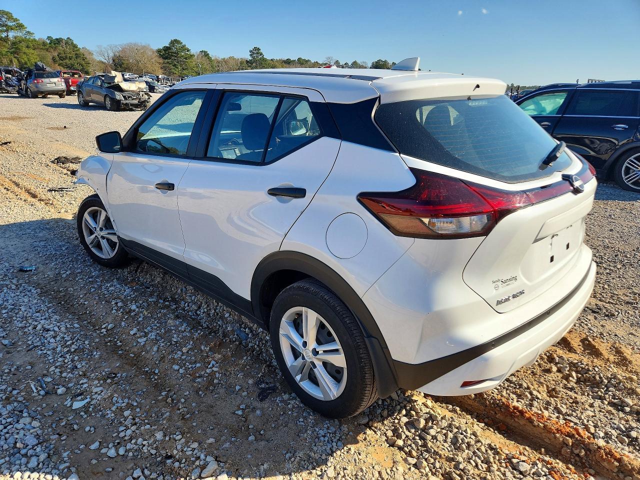 2025 Nissan Kicks Play s