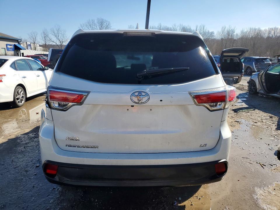 2014 Toyota Highlander le Plus