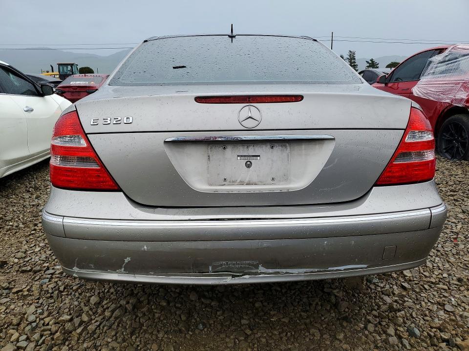 2004 Mercedes-Benz E 320